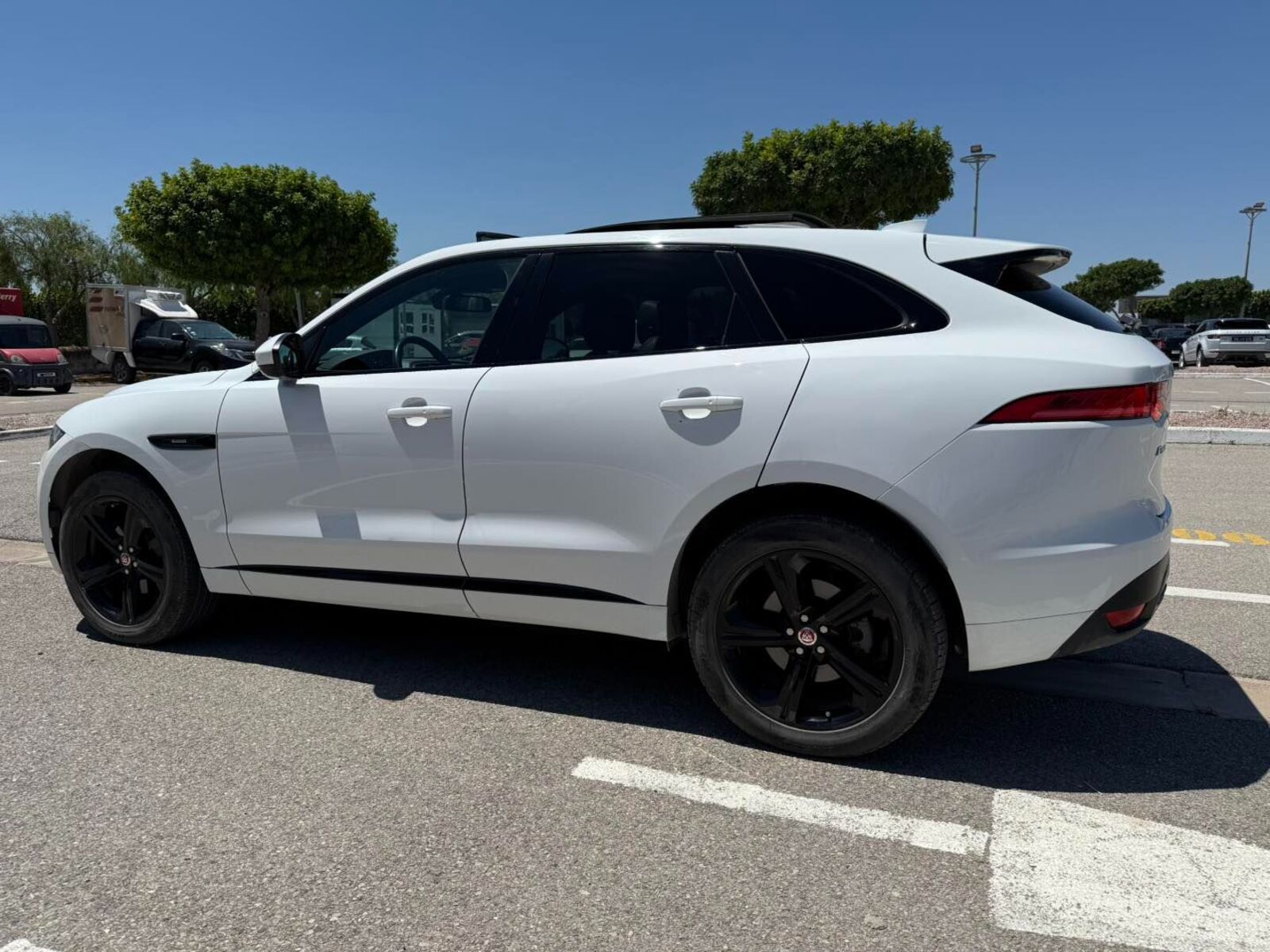 Jaguar F-Pace R-Sport à Ariana - Photo 2
