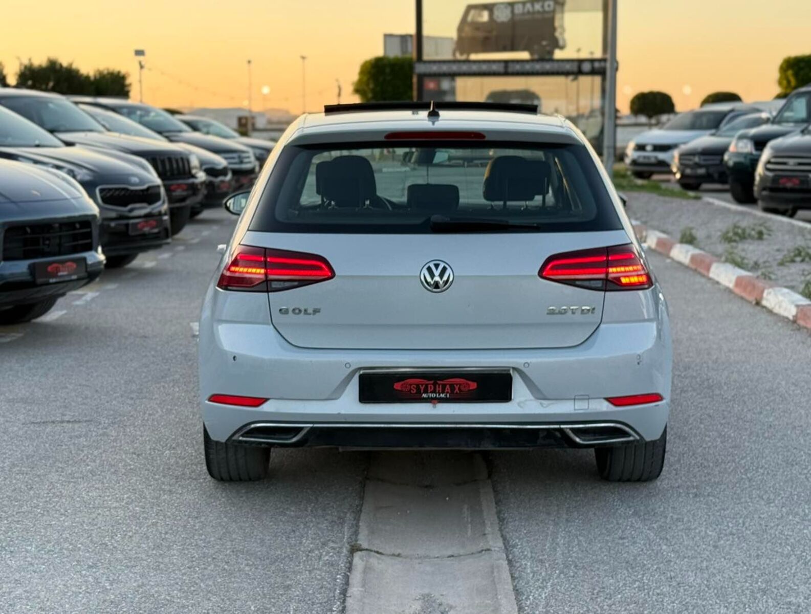 Volkswagen Golf 7 Confortline à Tunis - Photo 9
