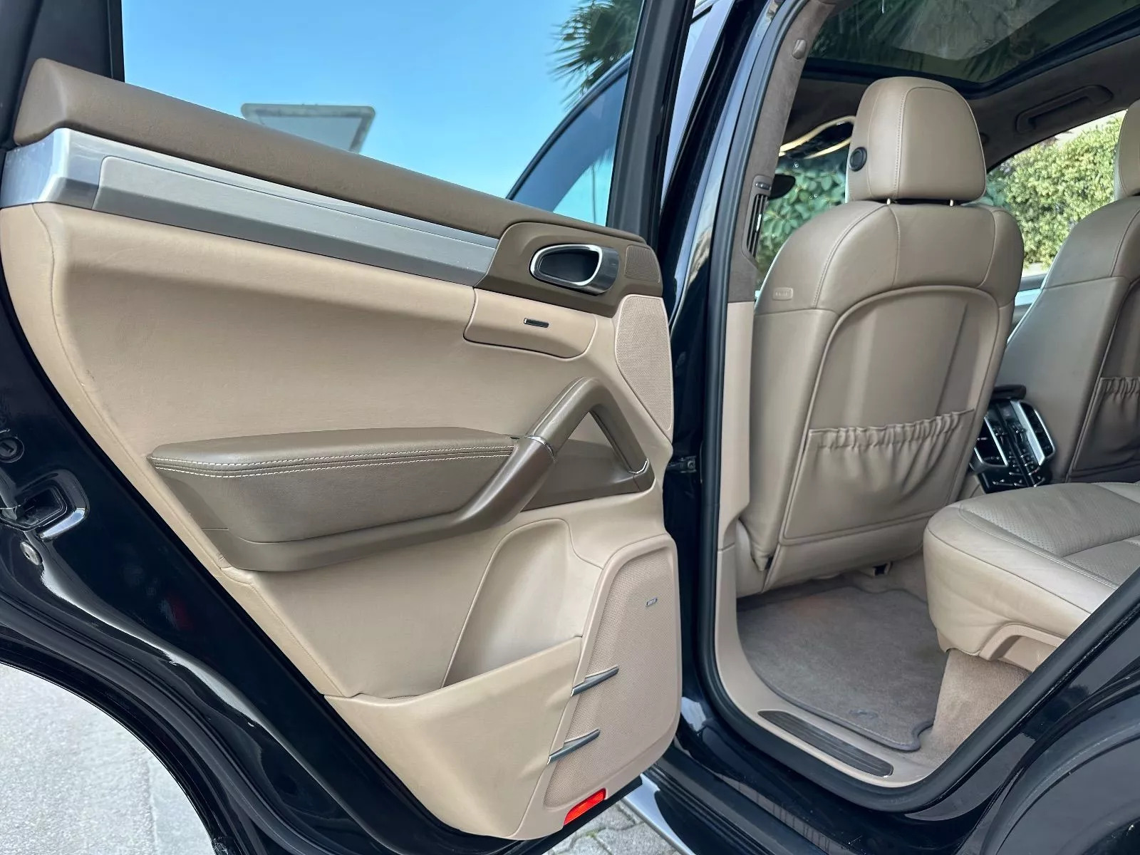 Porsche Cayenne à Tunis - Photo 6