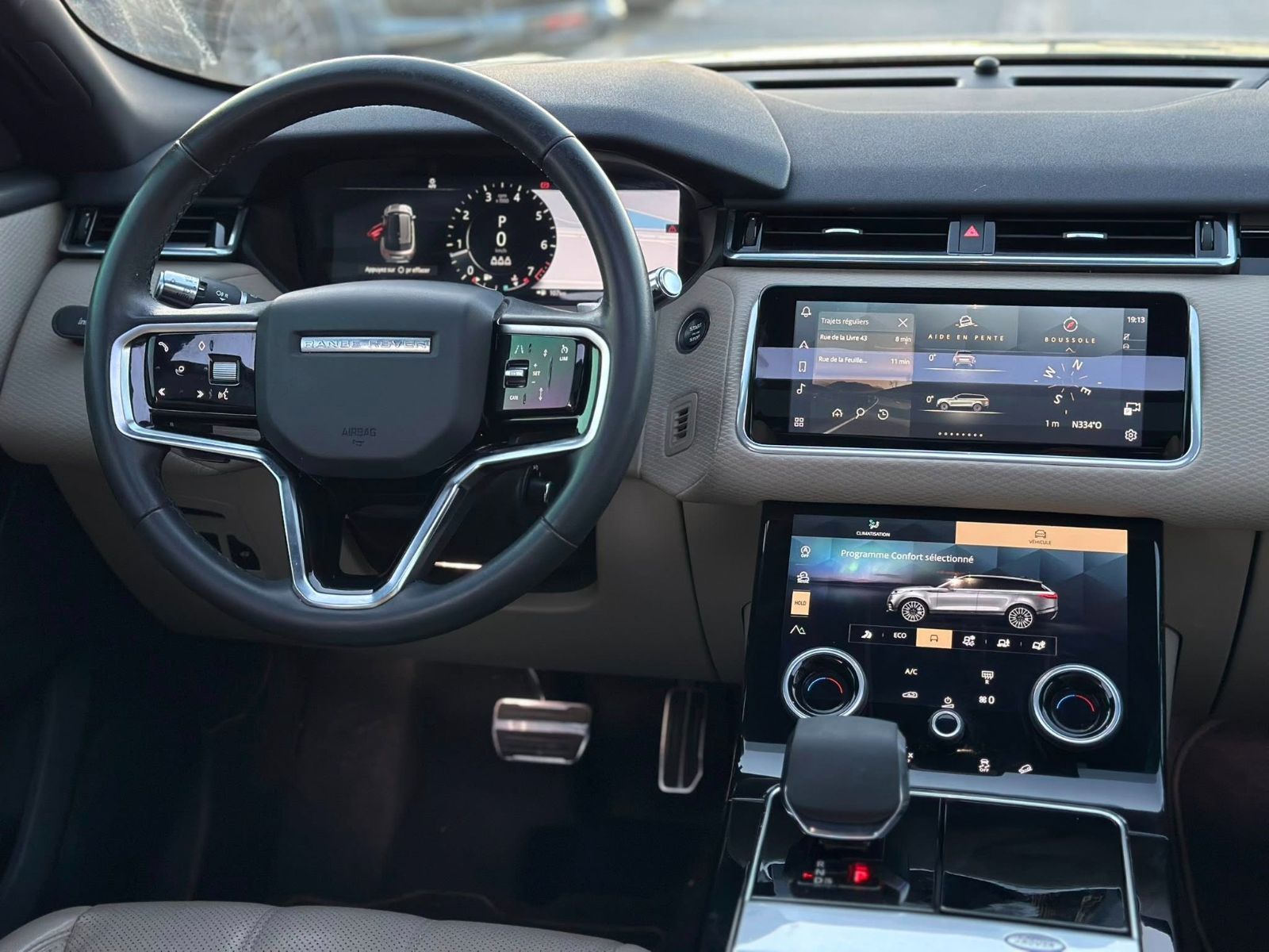 Land Rover Range Rover Velar R-Dynamic à Ben Arous - Photo 4