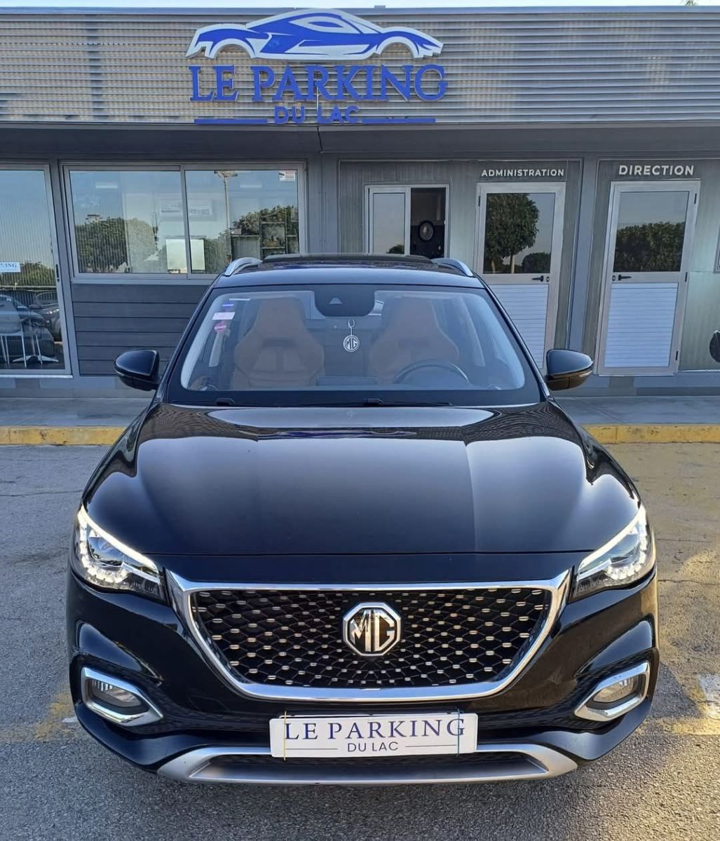  RENAULT MEGANE SEDAN FULL OPTION PREMIÈRE MAIN 