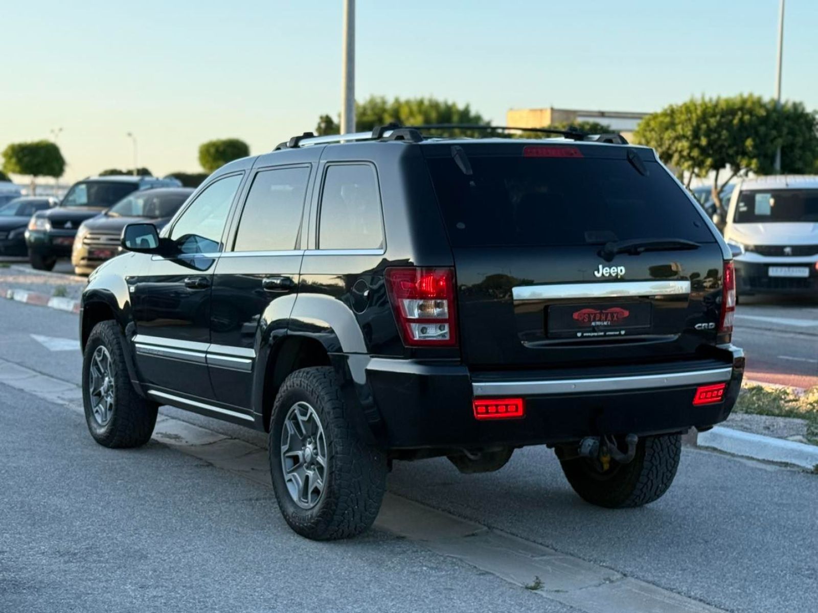 Jeep Grand Cherokee Limited à Tunis - Photo 3