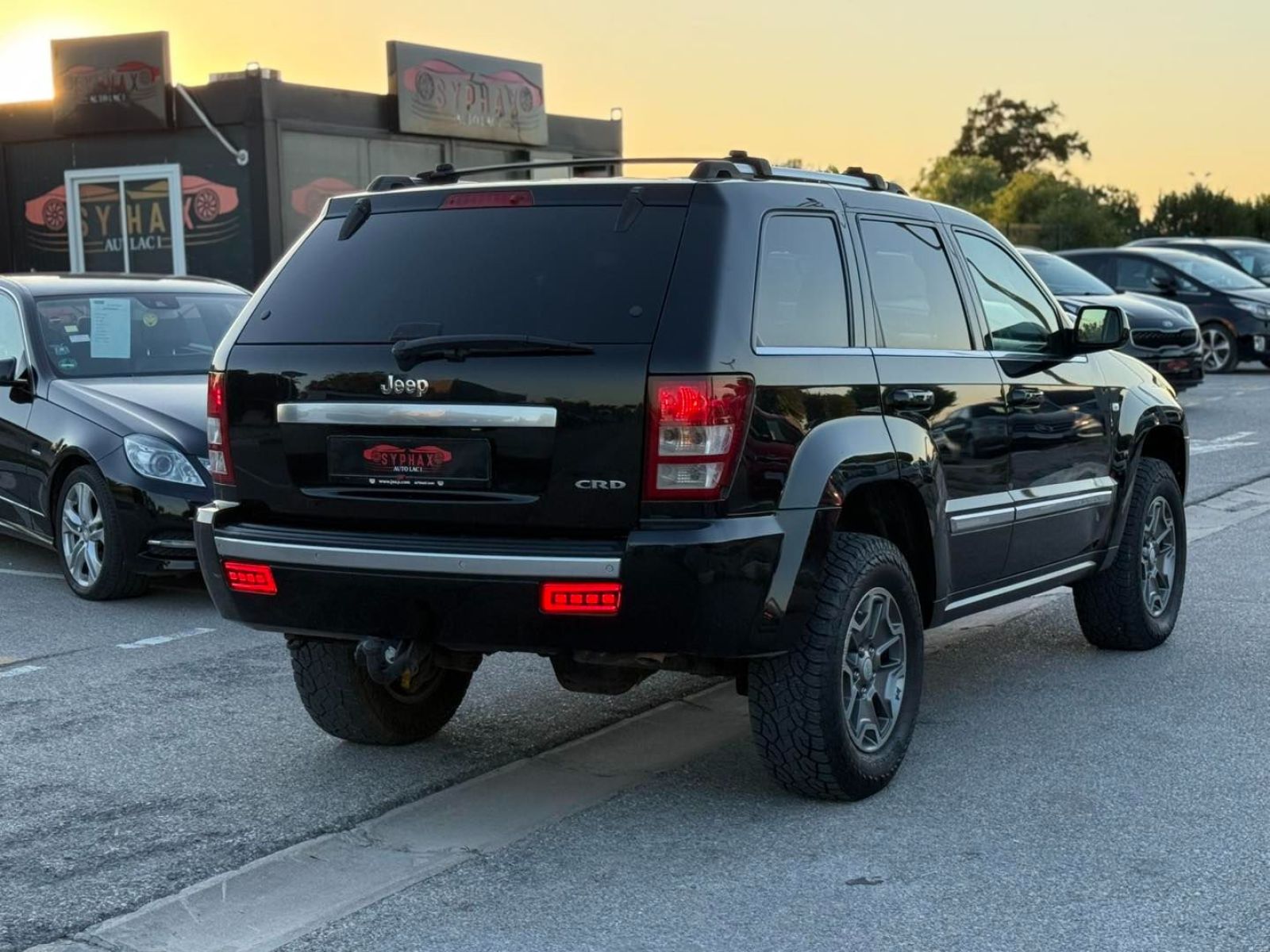 Jeep Grand Cherokee Limited à Tunis - Photo 4