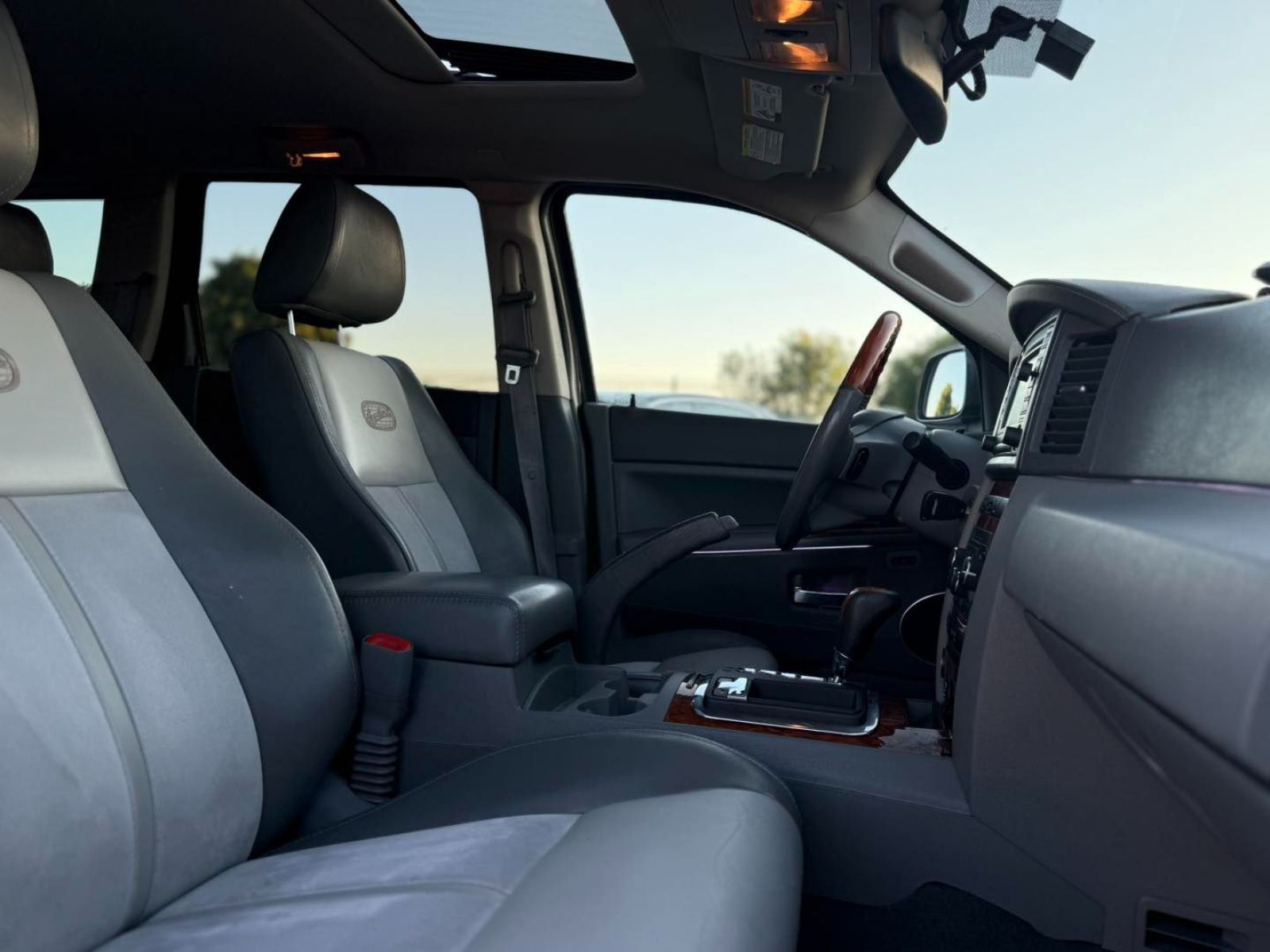 Jeep Grand Cherokee Limited à Tunis - Photo 8
