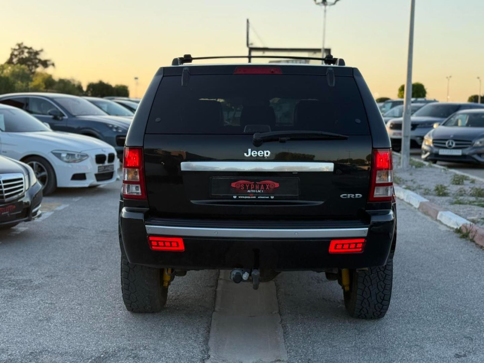 Jeep Grand Cherokee Limited à Tunis - Photo 9