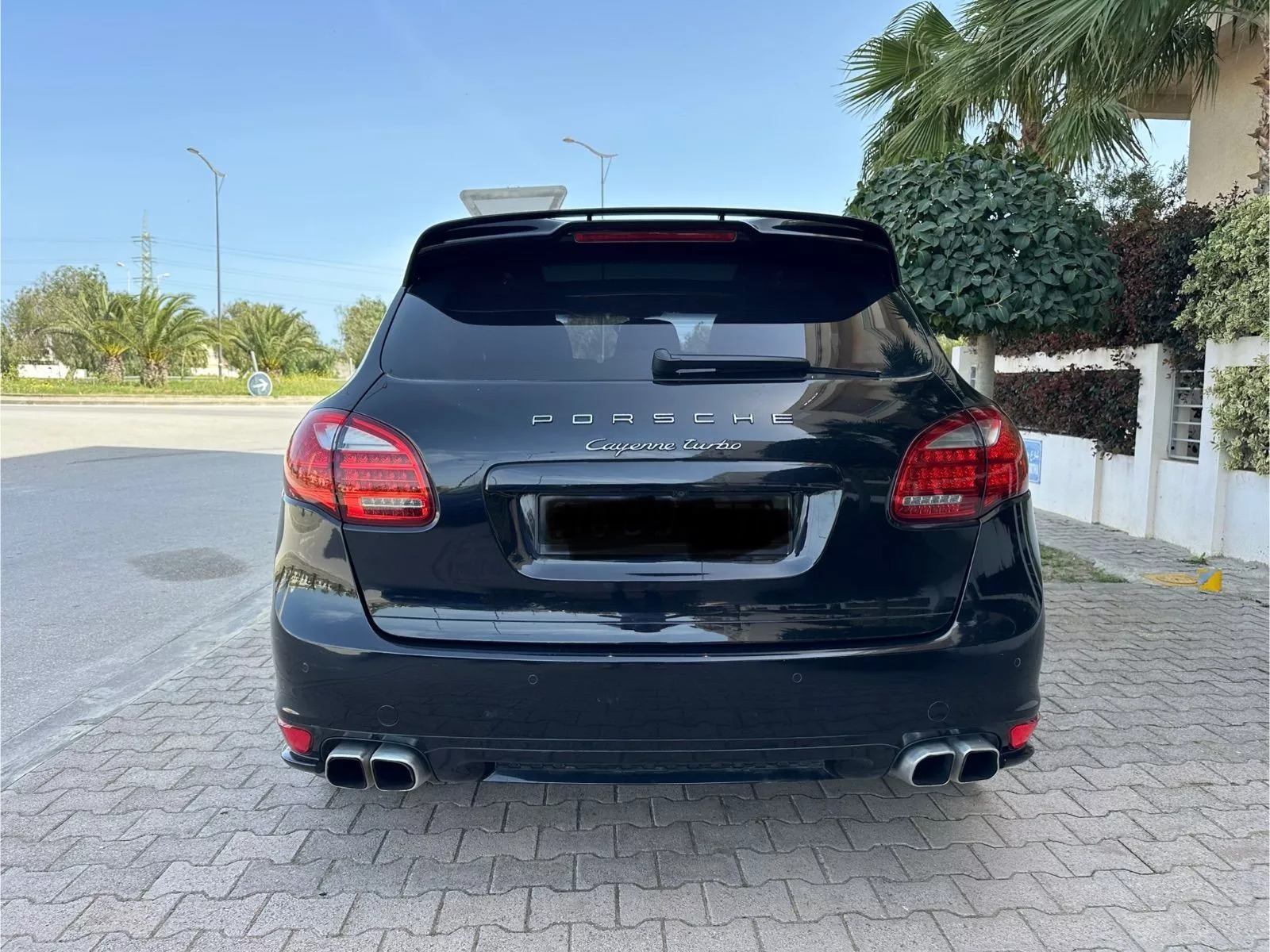 Porsche Cayenne à Tunis - Photo 2