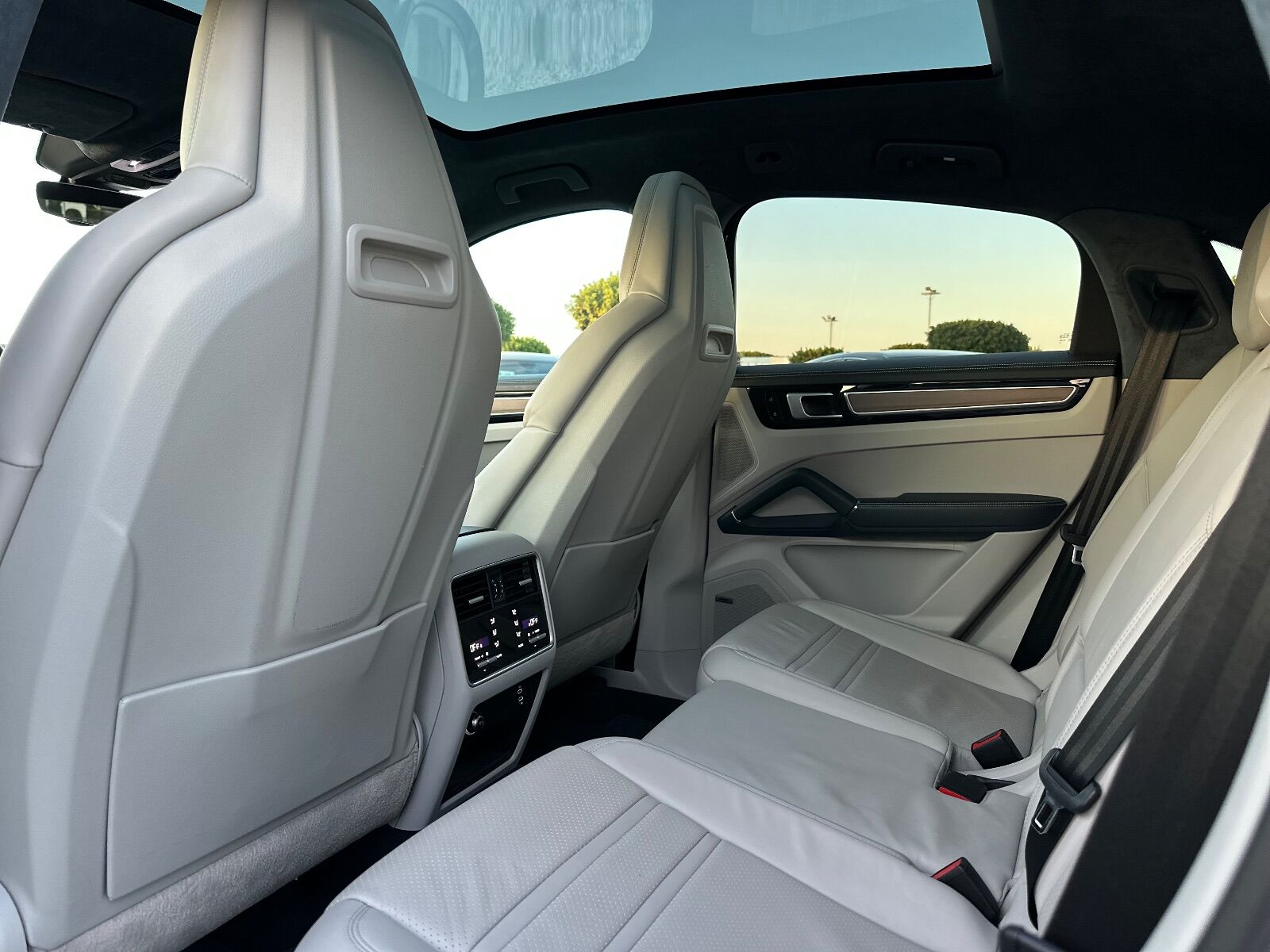 Porsche Cayenne Coupé à Tunis - Photo 9