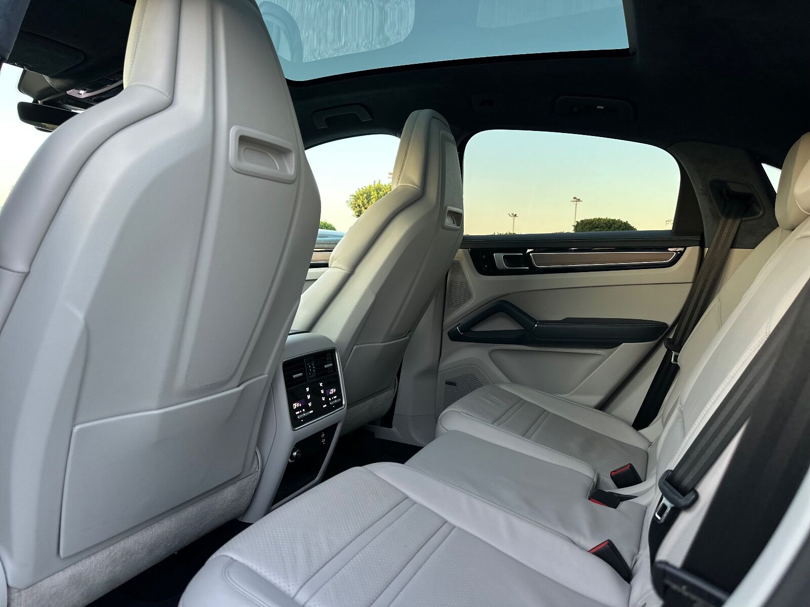 Porsche Cayenne Coupé à Tunis - Photo 10