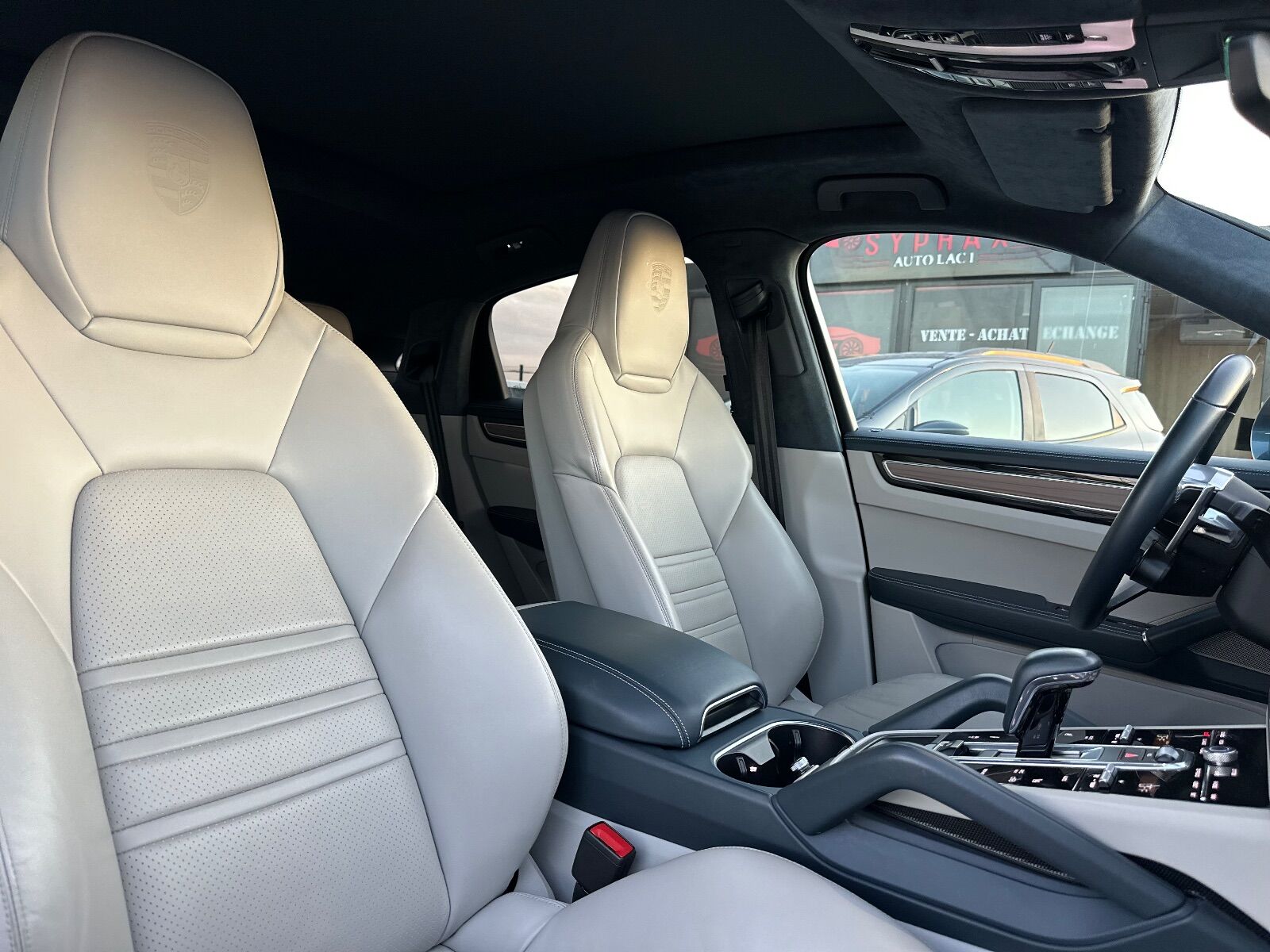 Porsche Cayenne Coupé à Tunis - Photo 18