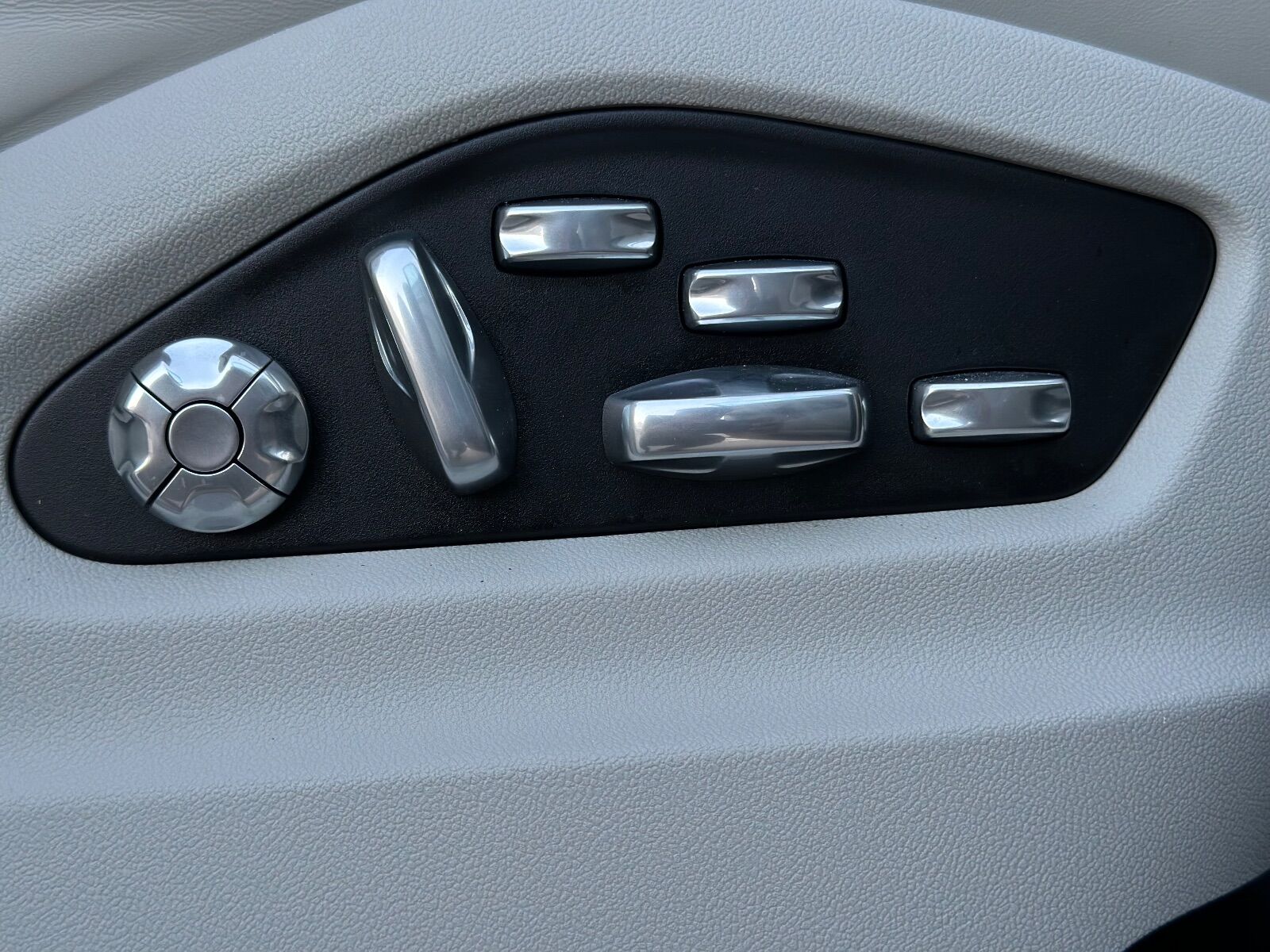 Porsche Cayenne Coupé à Tunis - Photo 19