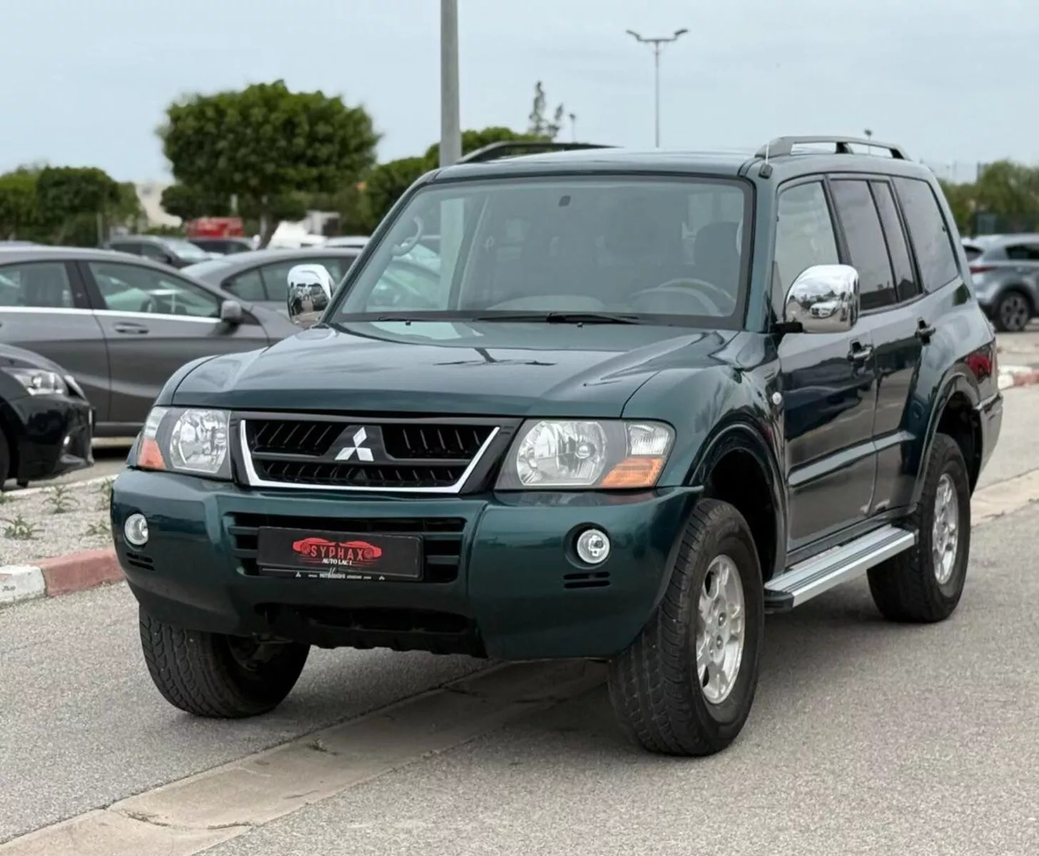 Mitsubishi Pajero à Tunis - Photo 1