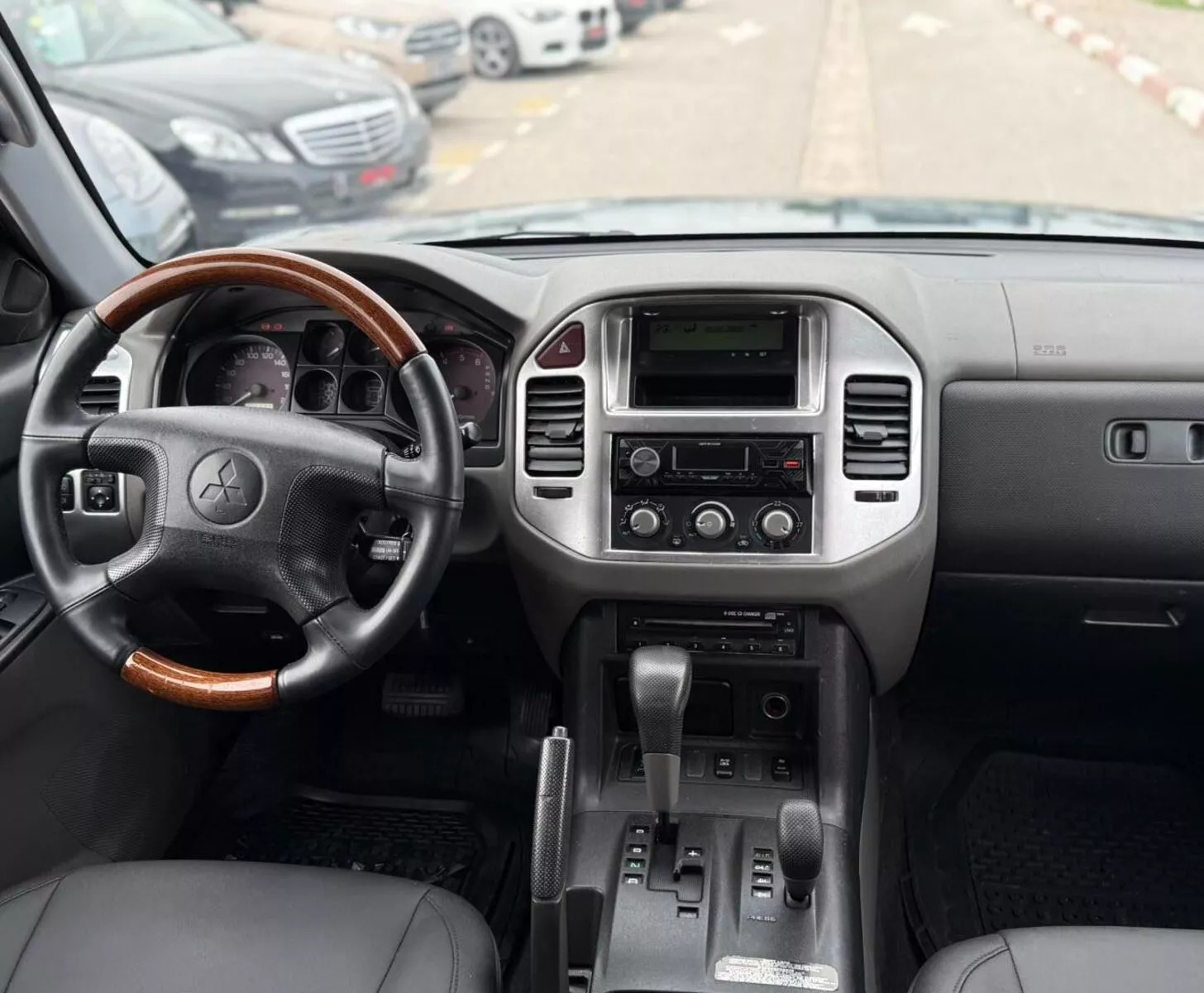 Mitsubishi Pajero à Tunis - Photo 5