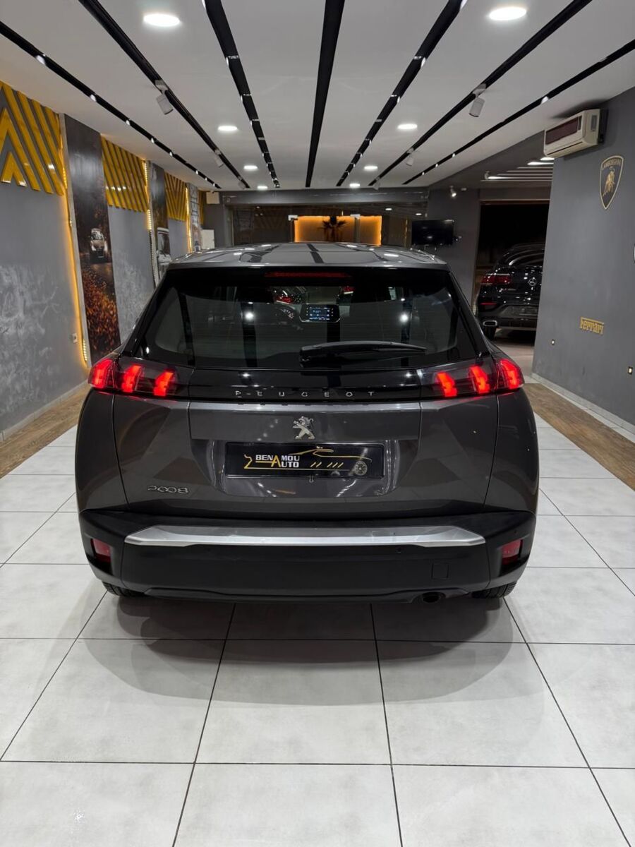 Peugeot 2008 Active Pack à Sfax - Photo 3