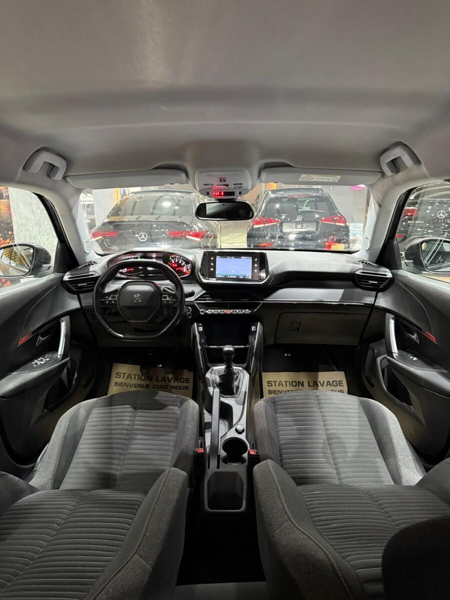 Peugeot 2008 Active Pack à Sfax - Photo 8
