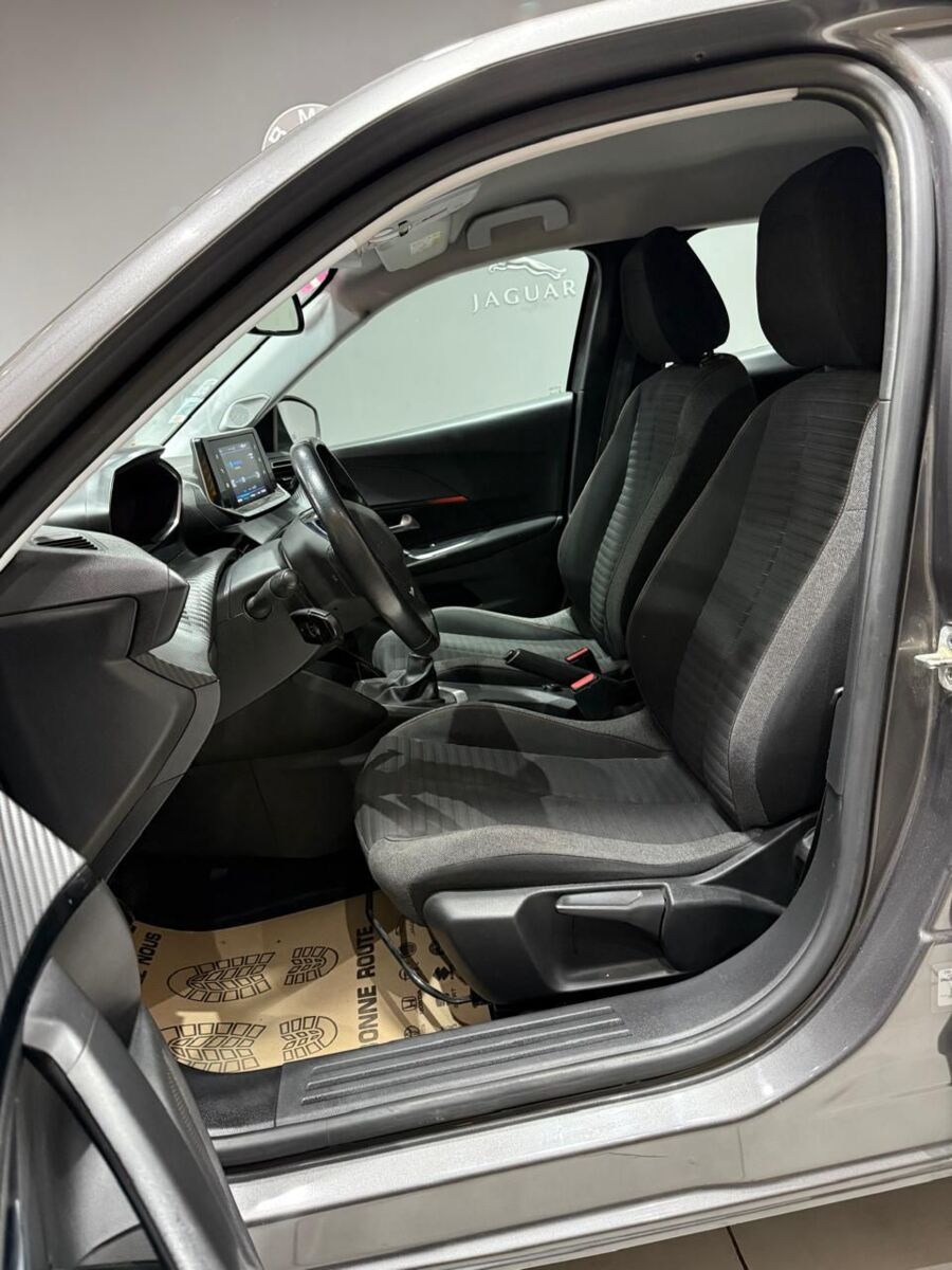 Peugeot 2008 Active Pack à Sfax - Photo 15