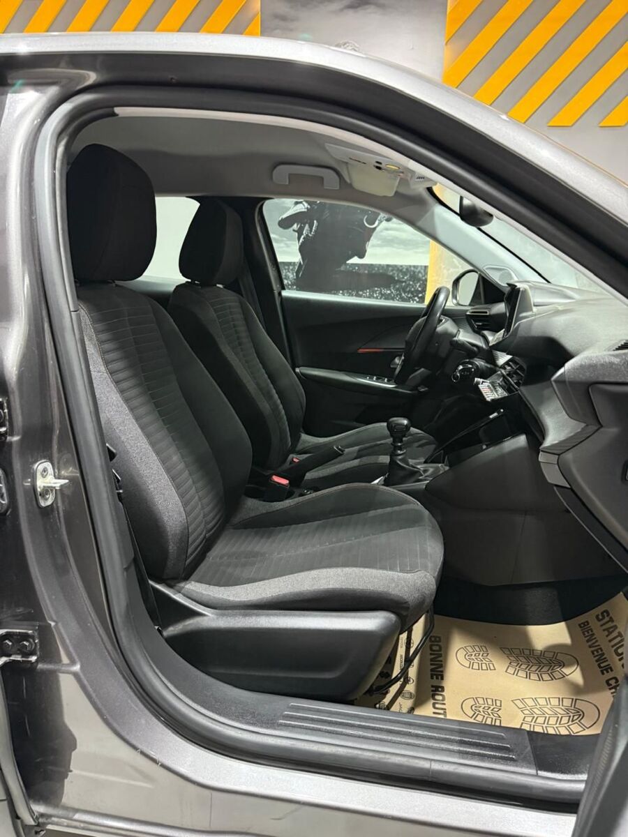 Peugeot 2008 Active Pack à Sfax - Photo 23