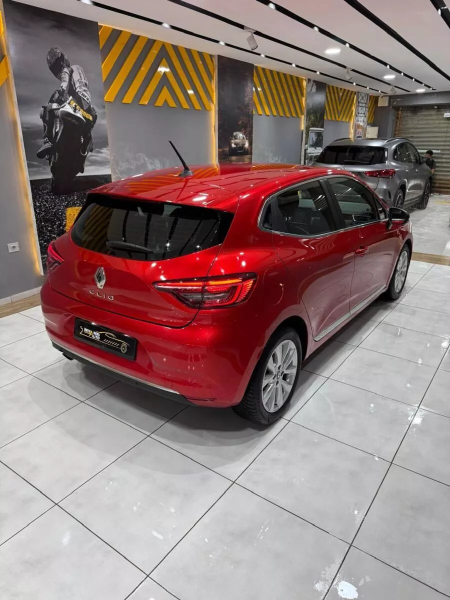 Renault Clio BUSINESS à Nabeul - Photo 1