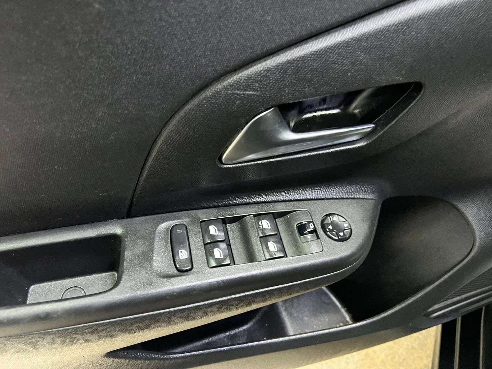 Opel Corsa à Ben Arous - Photo 26