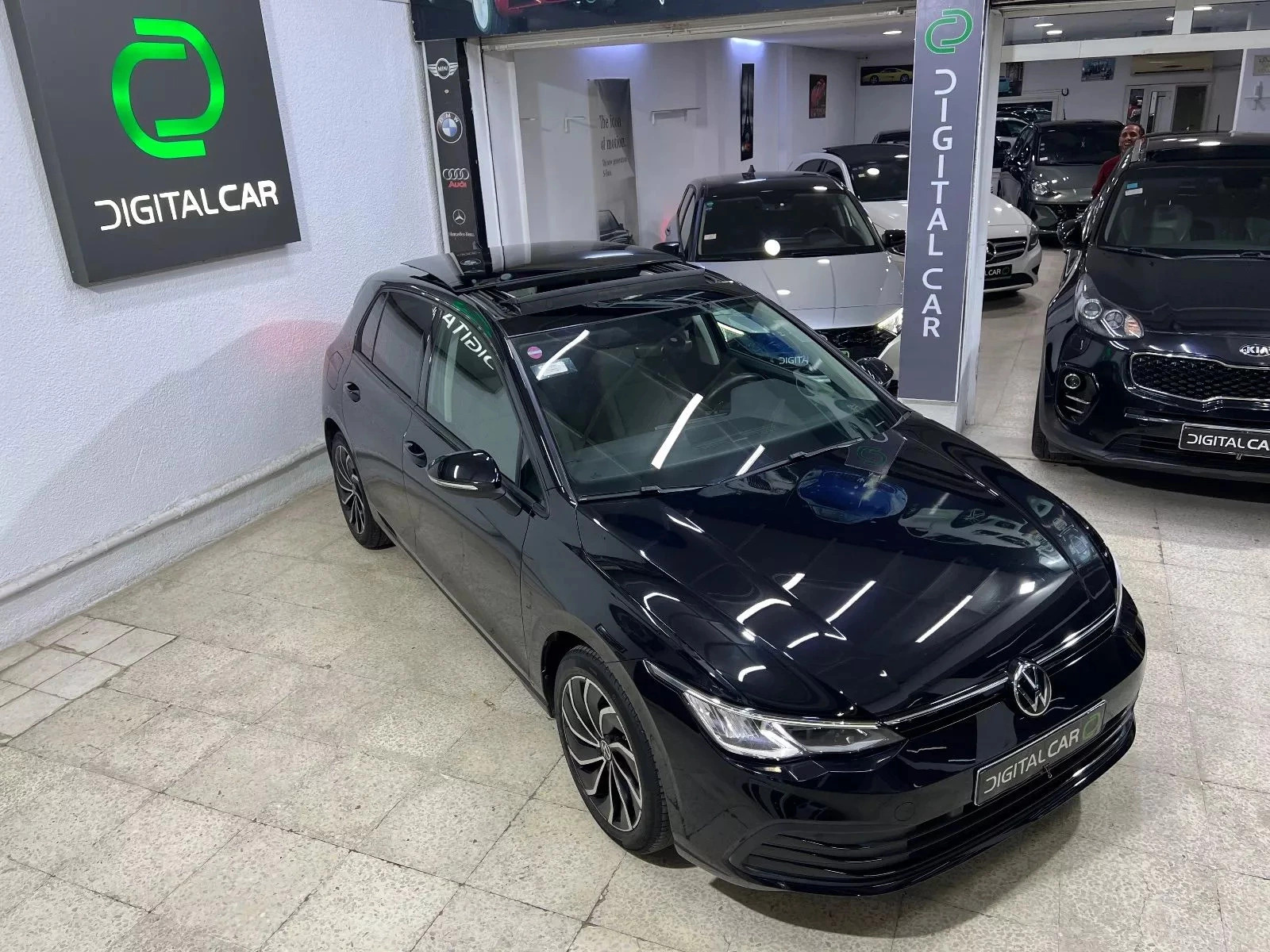 Volkswagen Golf 8 R-Line à Sfax - Photo 5