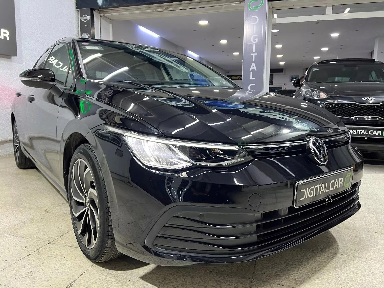Volkswagen Golf 8 R-Line à Sfax - Photo 8