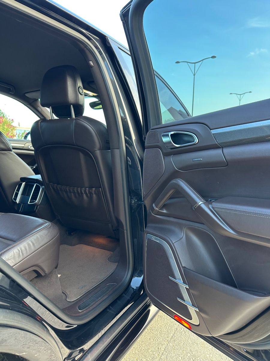 Porsche Cayenne à Ariana - Photo 10