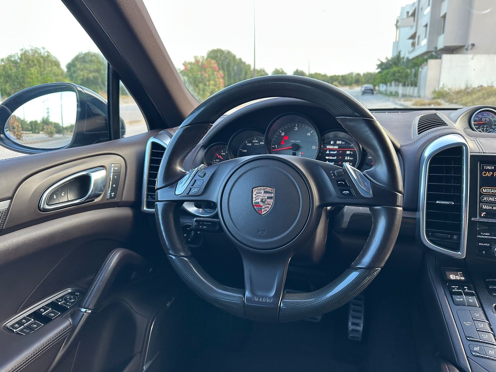 Porsche Cayenne à Ariana - Photo 14