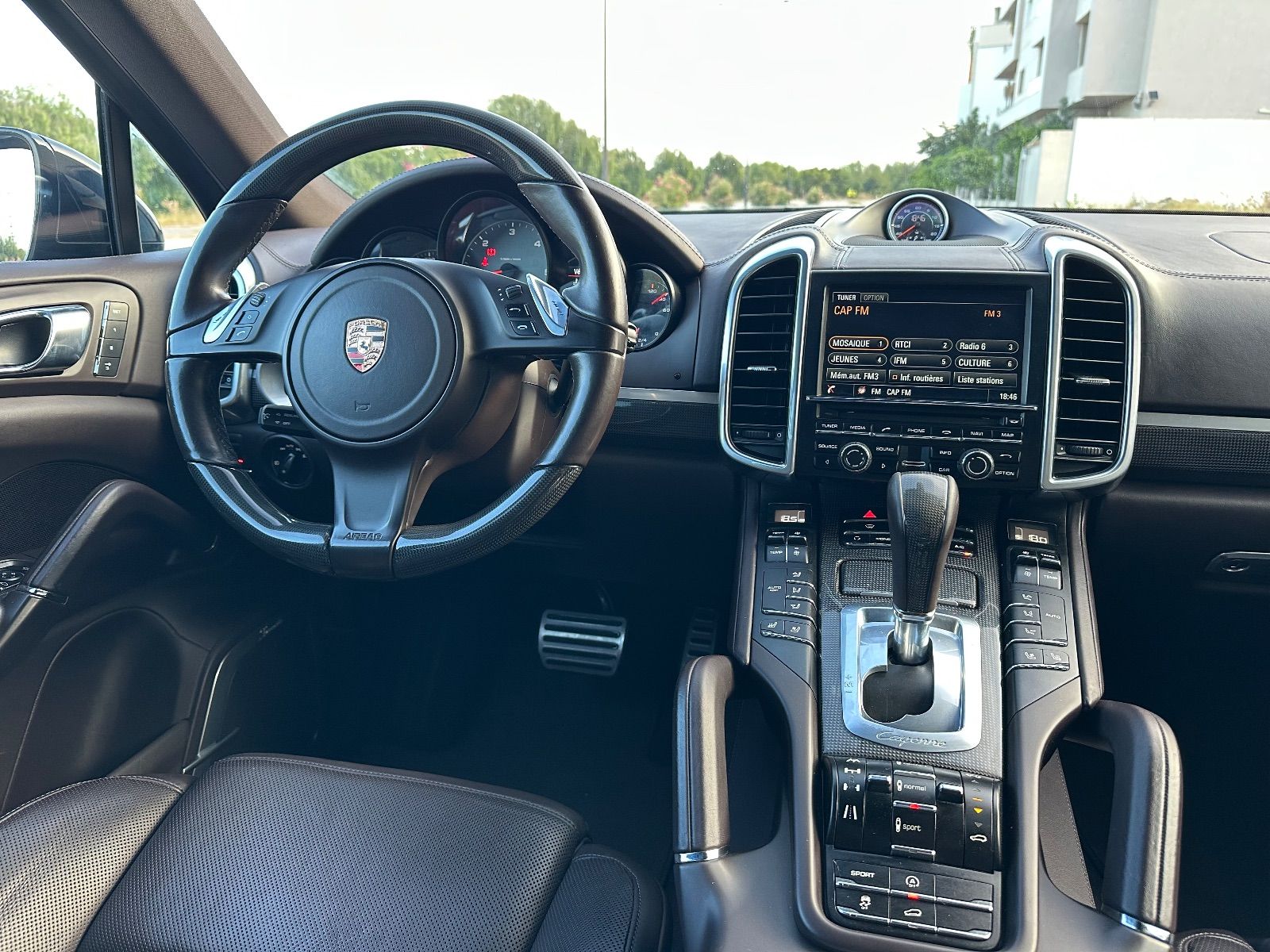 Porsche Cayenne à Ariana - Photo 15