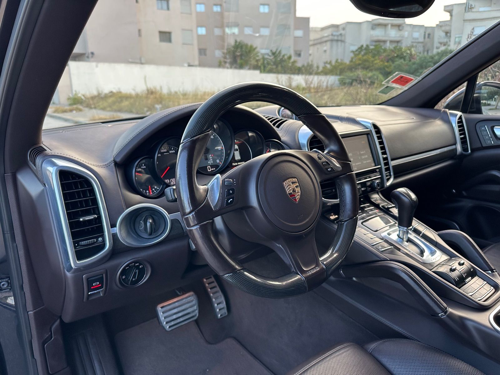 Porsche Cayenne à Ariana - Photo 17