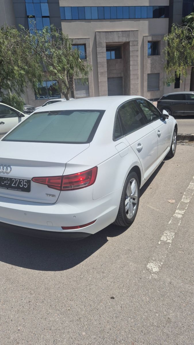 Audi A4 Business Plus à Tunis - Photo 6