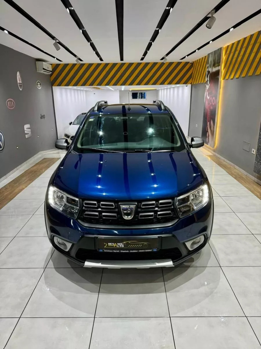 Dacia Sandero Stepway Toutes options à Mahdia - Photo 1