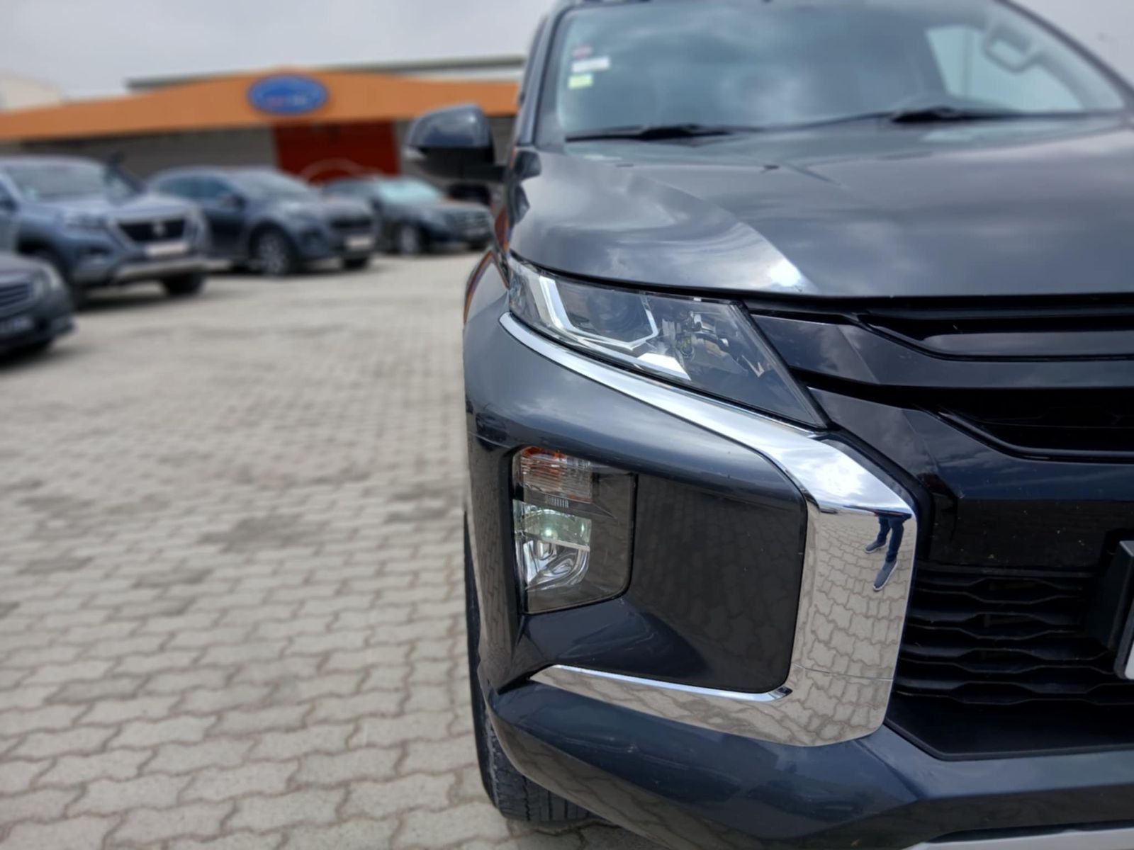Mitsubishi L200 Sportero Double Cabine à Tunis - Photo 2