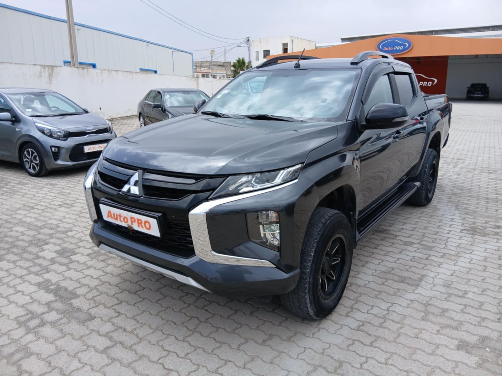 Mitsubishi L200 Sportero Double Cabine à Tunis - Photo 3