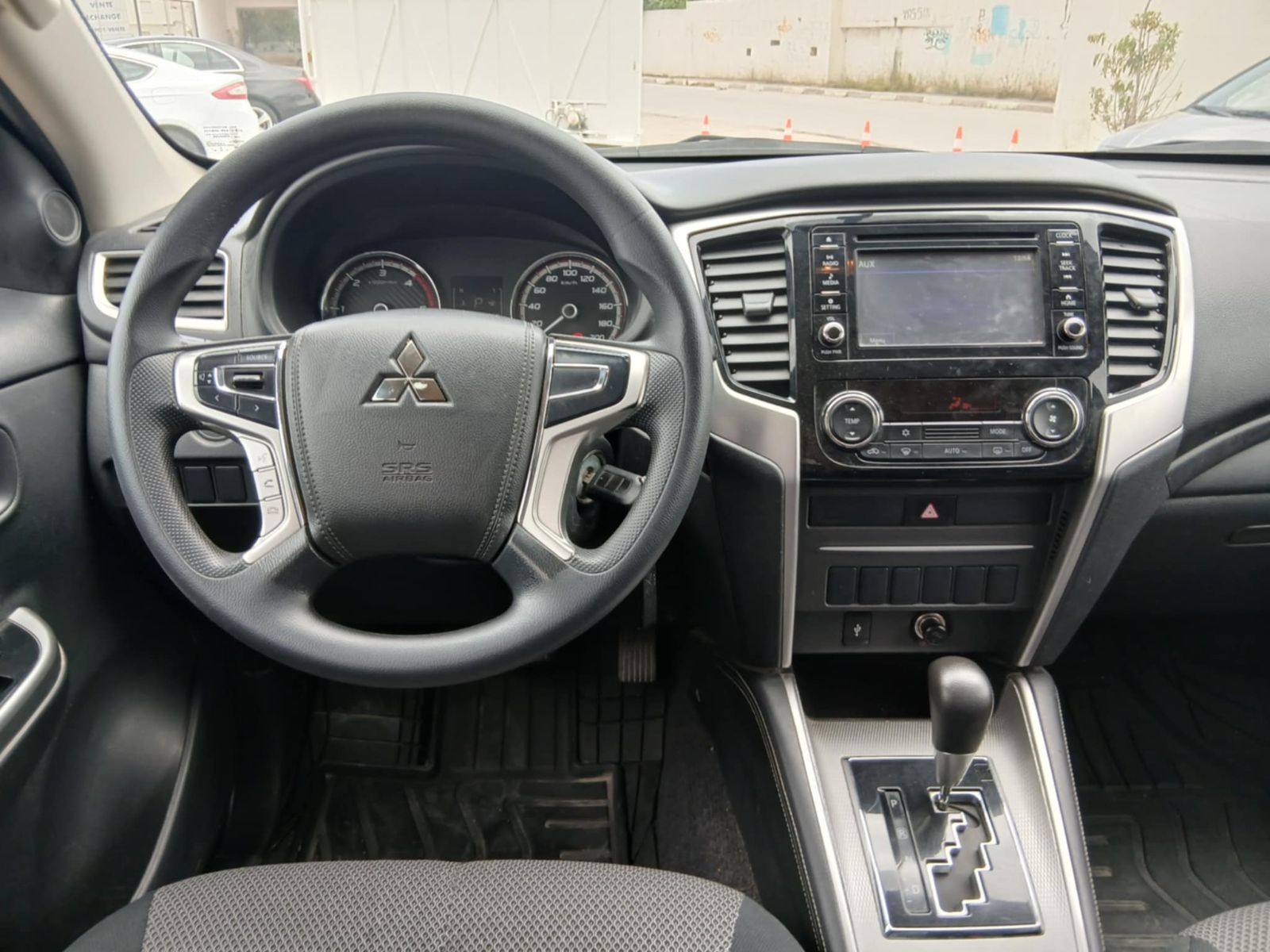 Mitsubishi L200 Sportero Double Cabine à Tunis - Photo 12
