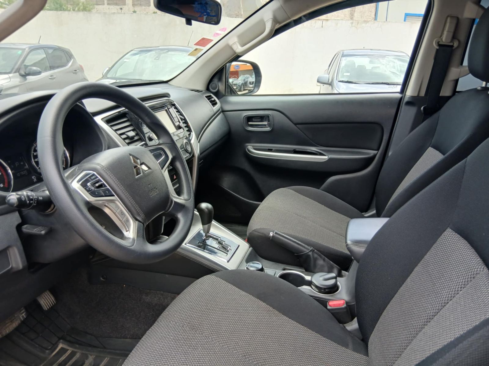 Mitsubishi L200 Sportero Double Cabine à Tunis - Photo 13