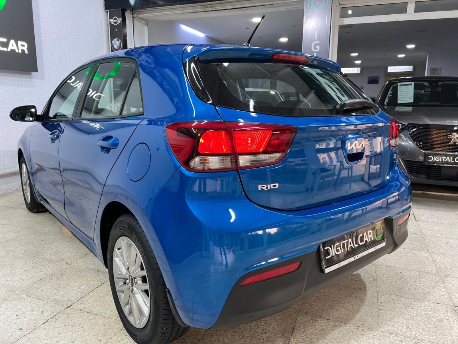 KIA Rio 5p à Tunis - Photo 15