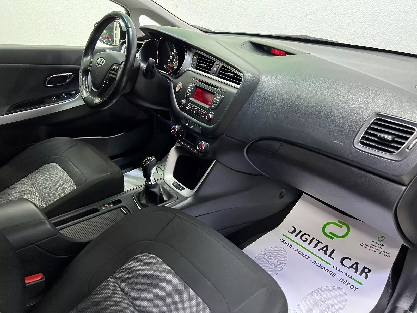 KIA Cerato 5p à Tunis - Photo 15