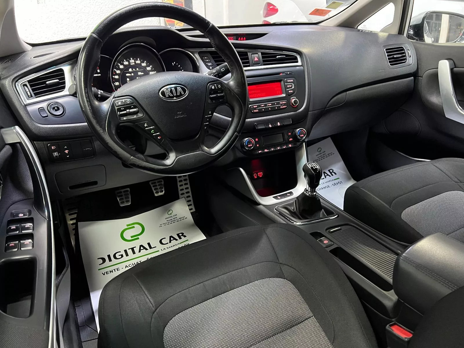 KIA Cerato 5p à Tunis - Photo 17