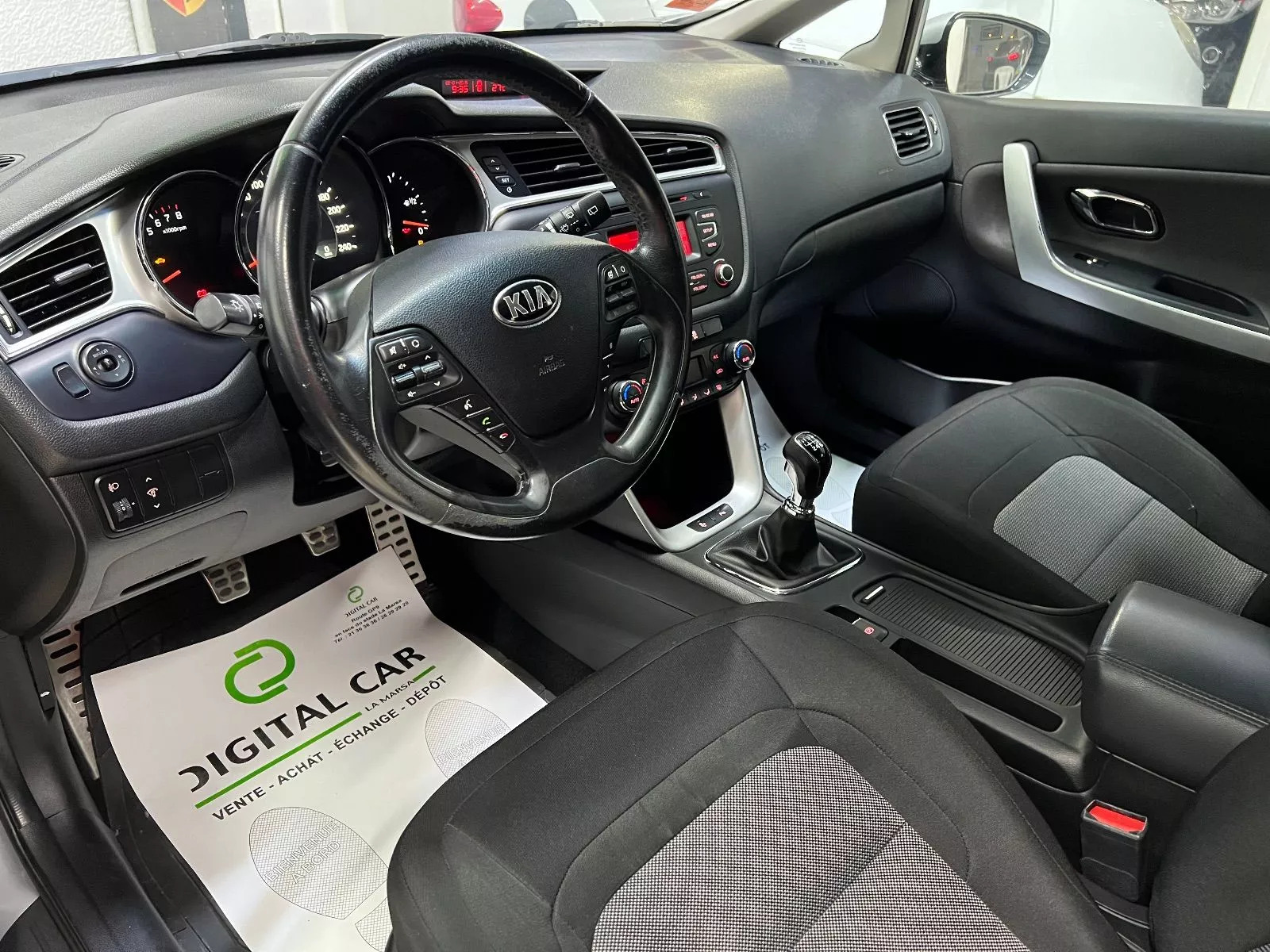 KIA Cerato 5p à Tunis - Photo 19