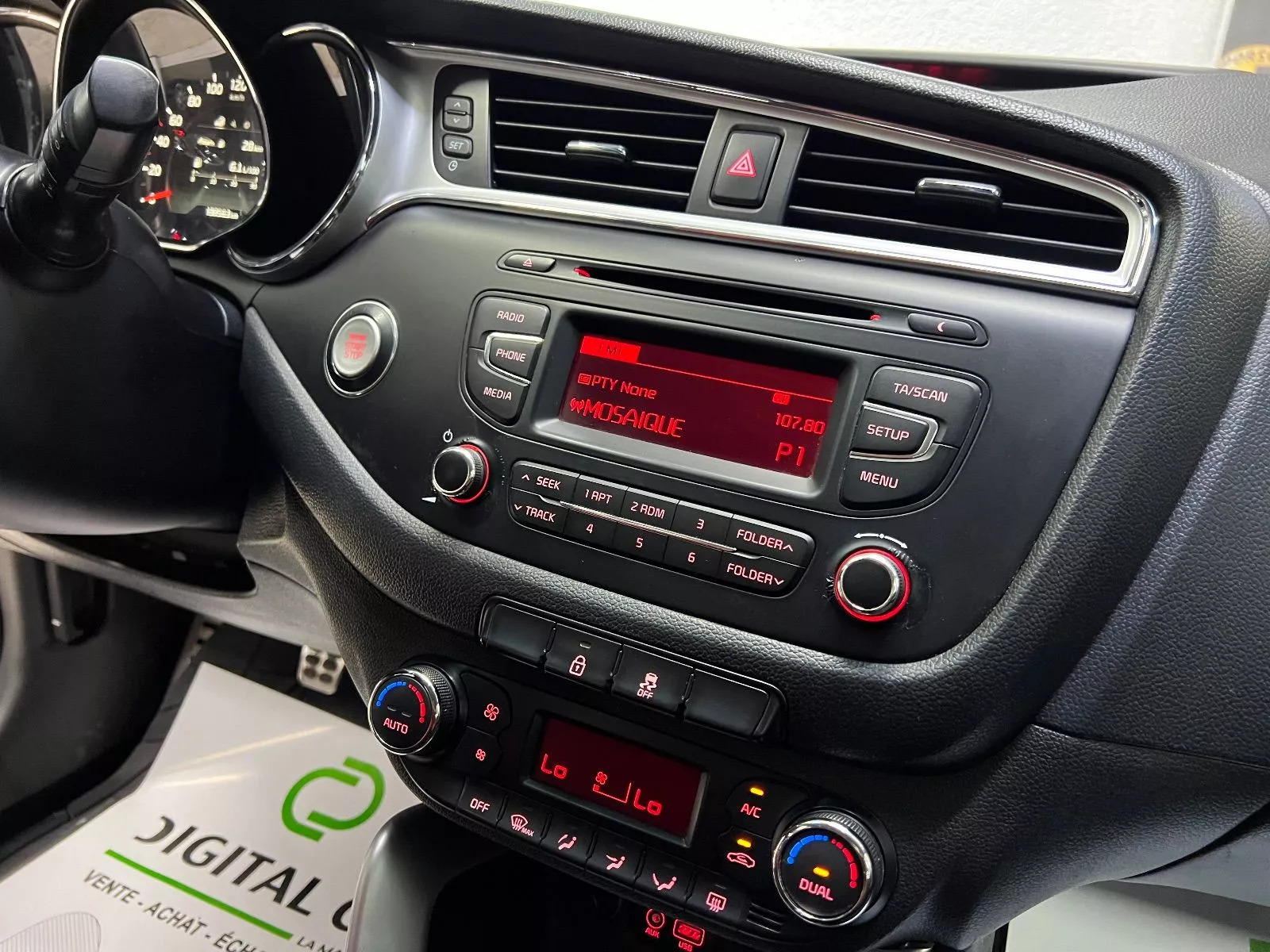 KIA Cerato 5p à Tunis - Photo 23