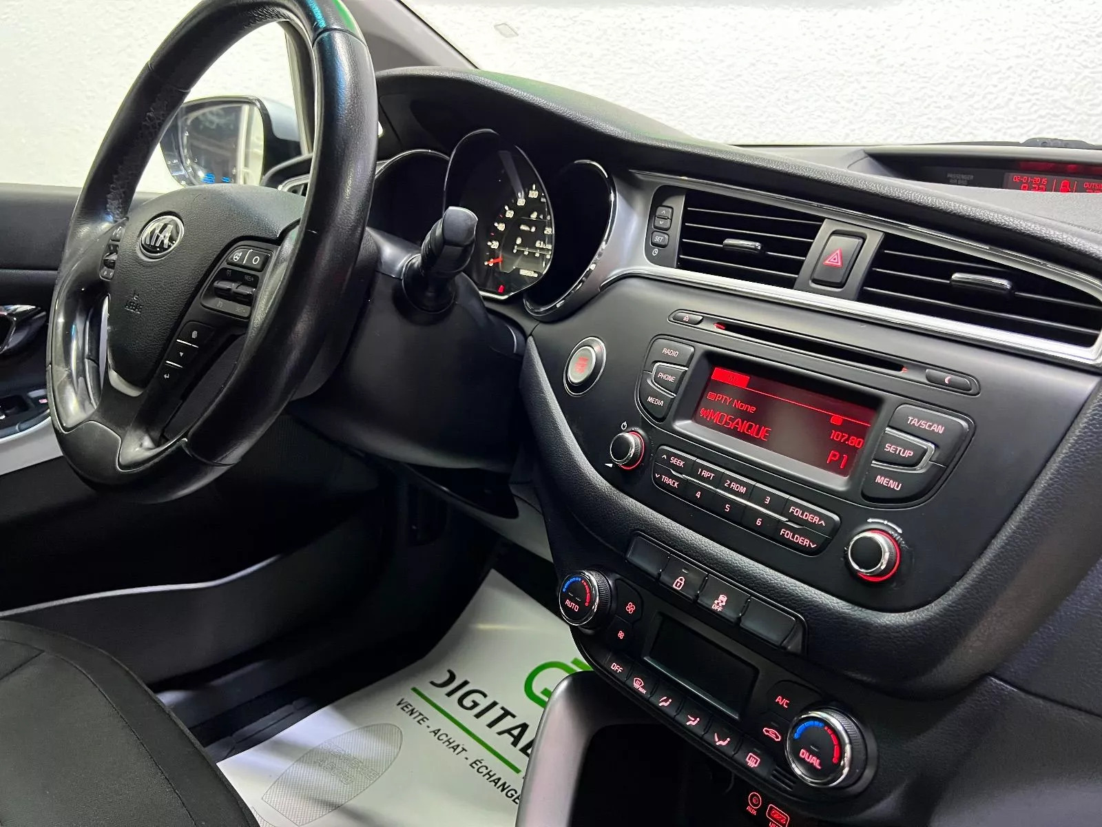 KIA Cerato 5p à Tunis - Photo 26