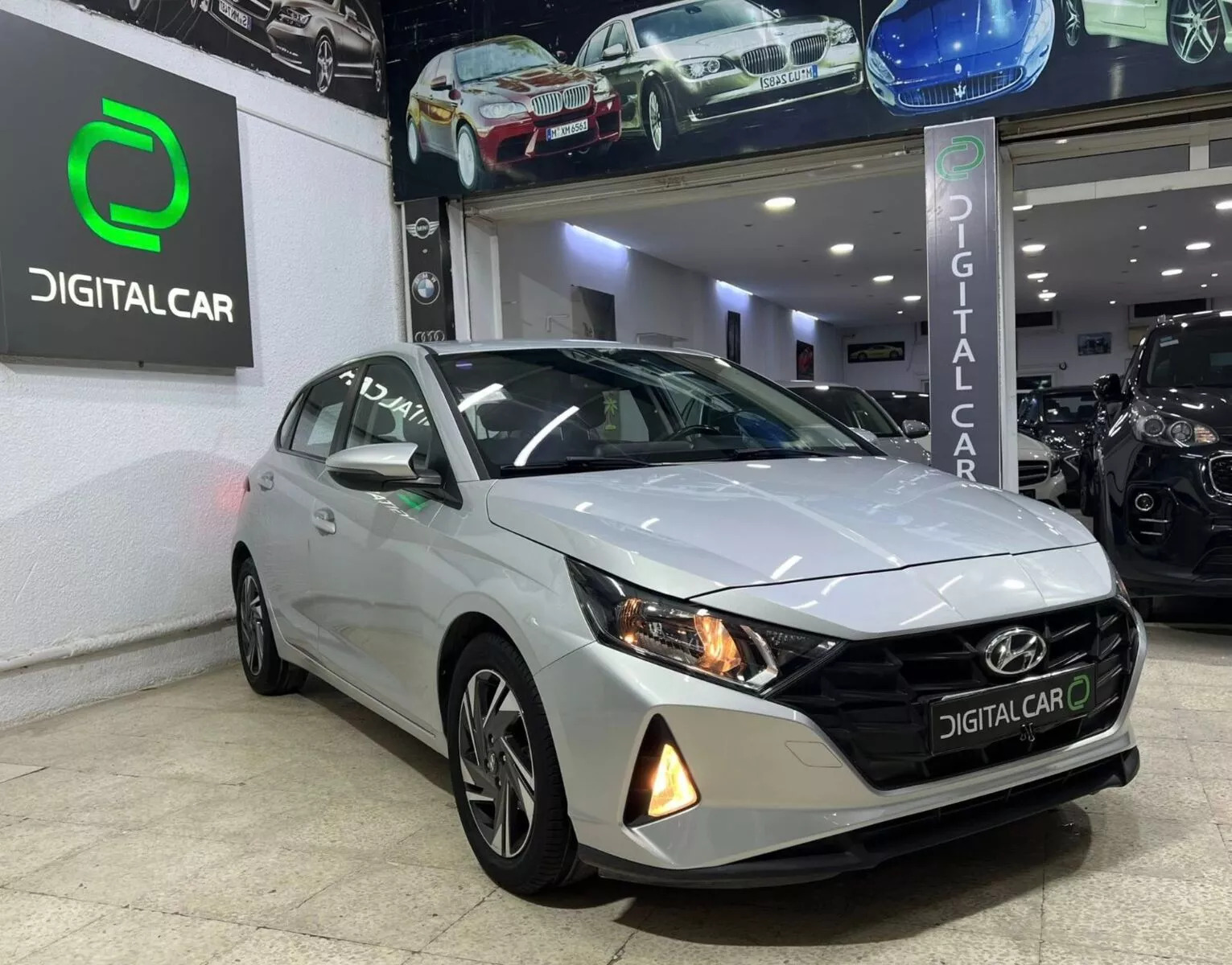 Hyundai i20 High Grade à Tunis - Photo 1