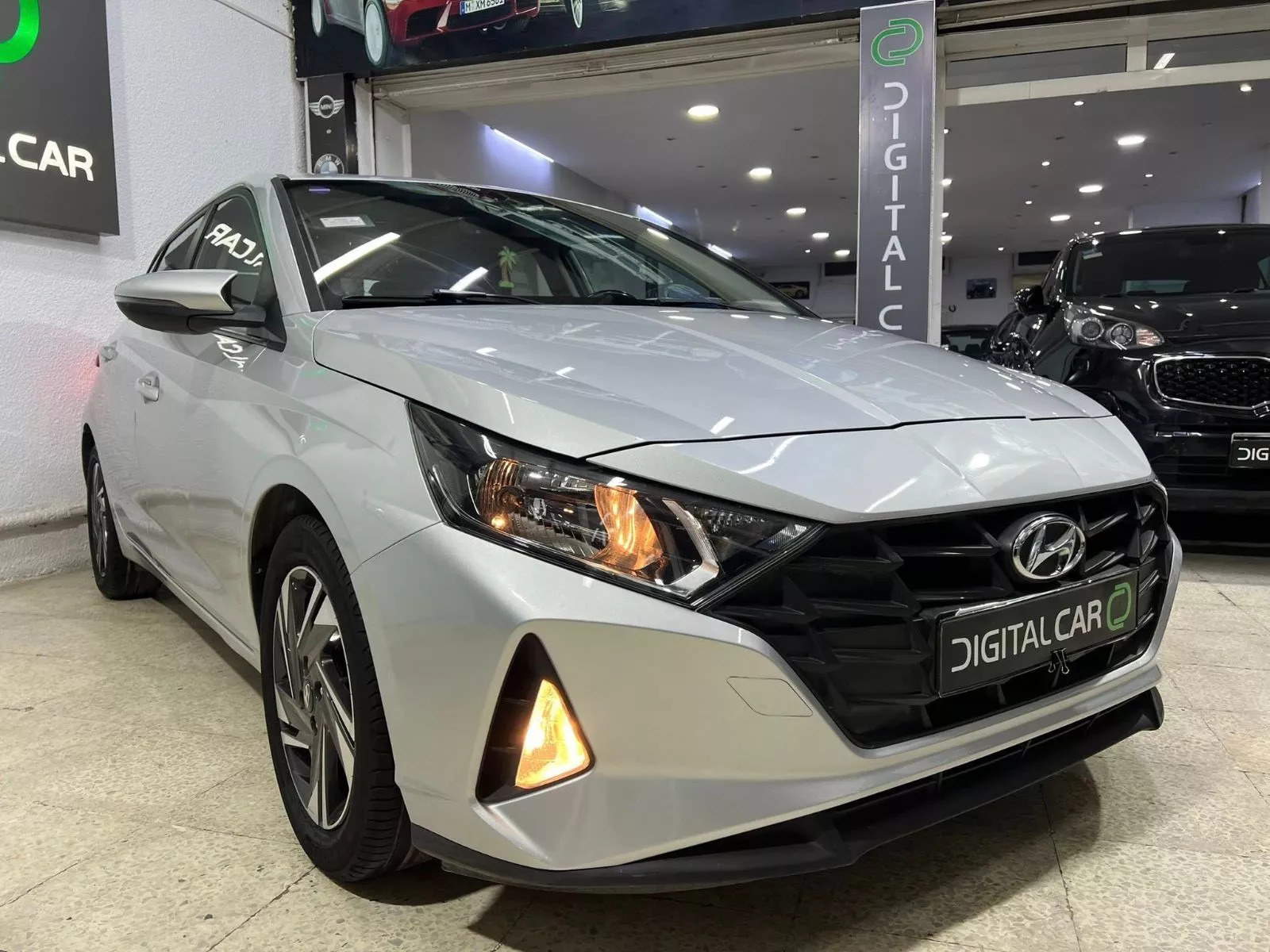 Hyundai i20 High Grade à Tunis - Photo 8