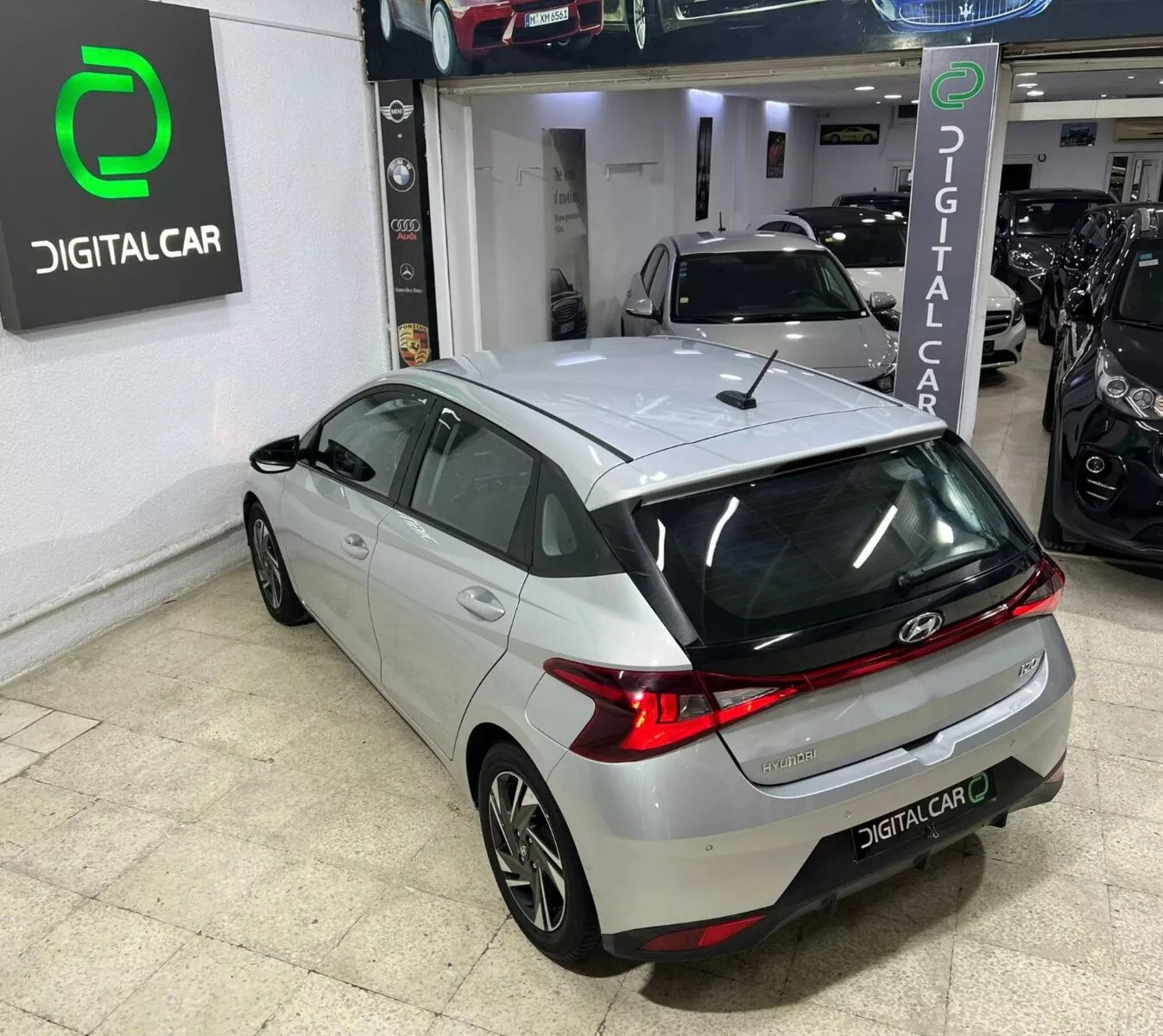 Hyundai i20 High Grade à Tunis - Photo 13
