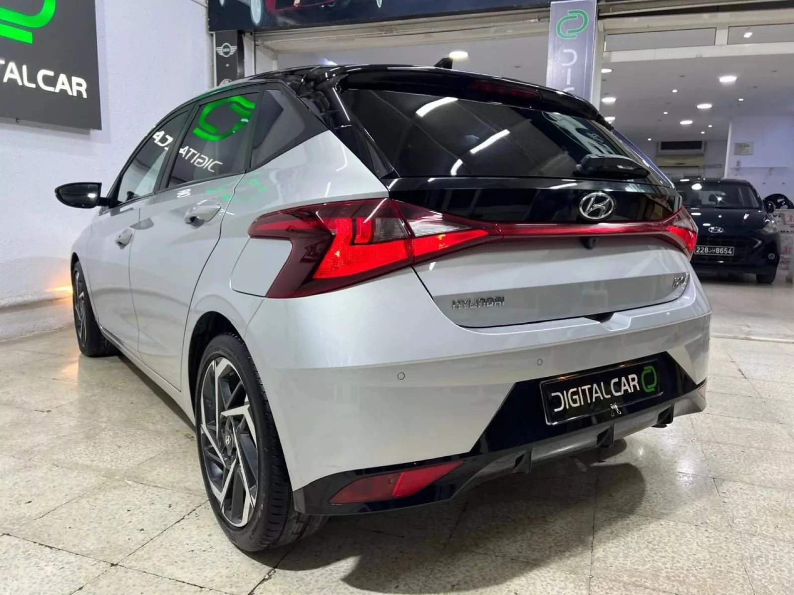 Hyundai i20 GLS à Tunis - Photo 11