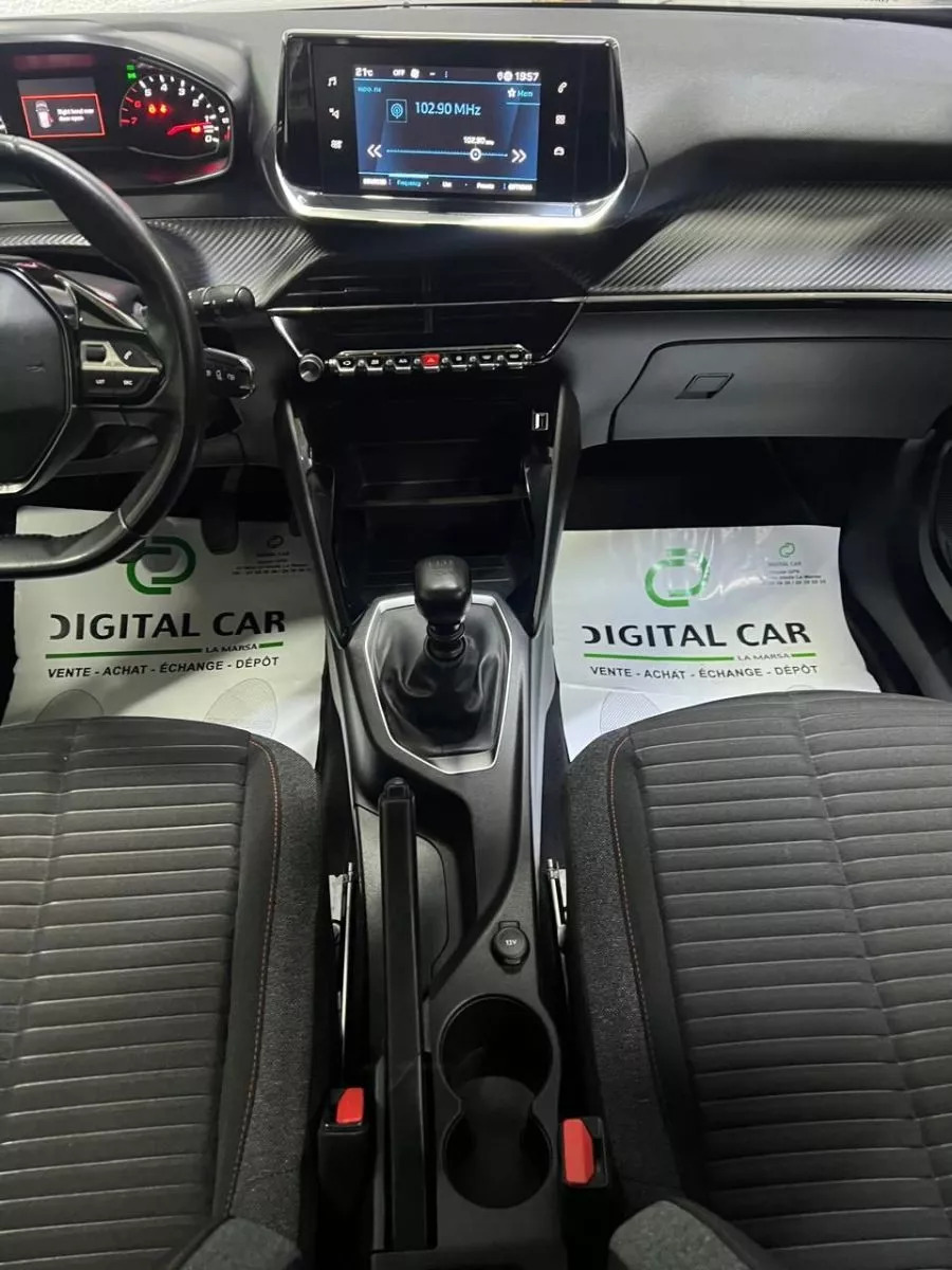 Peugeot 2008 GT_LINE à Tunis - Photo 25