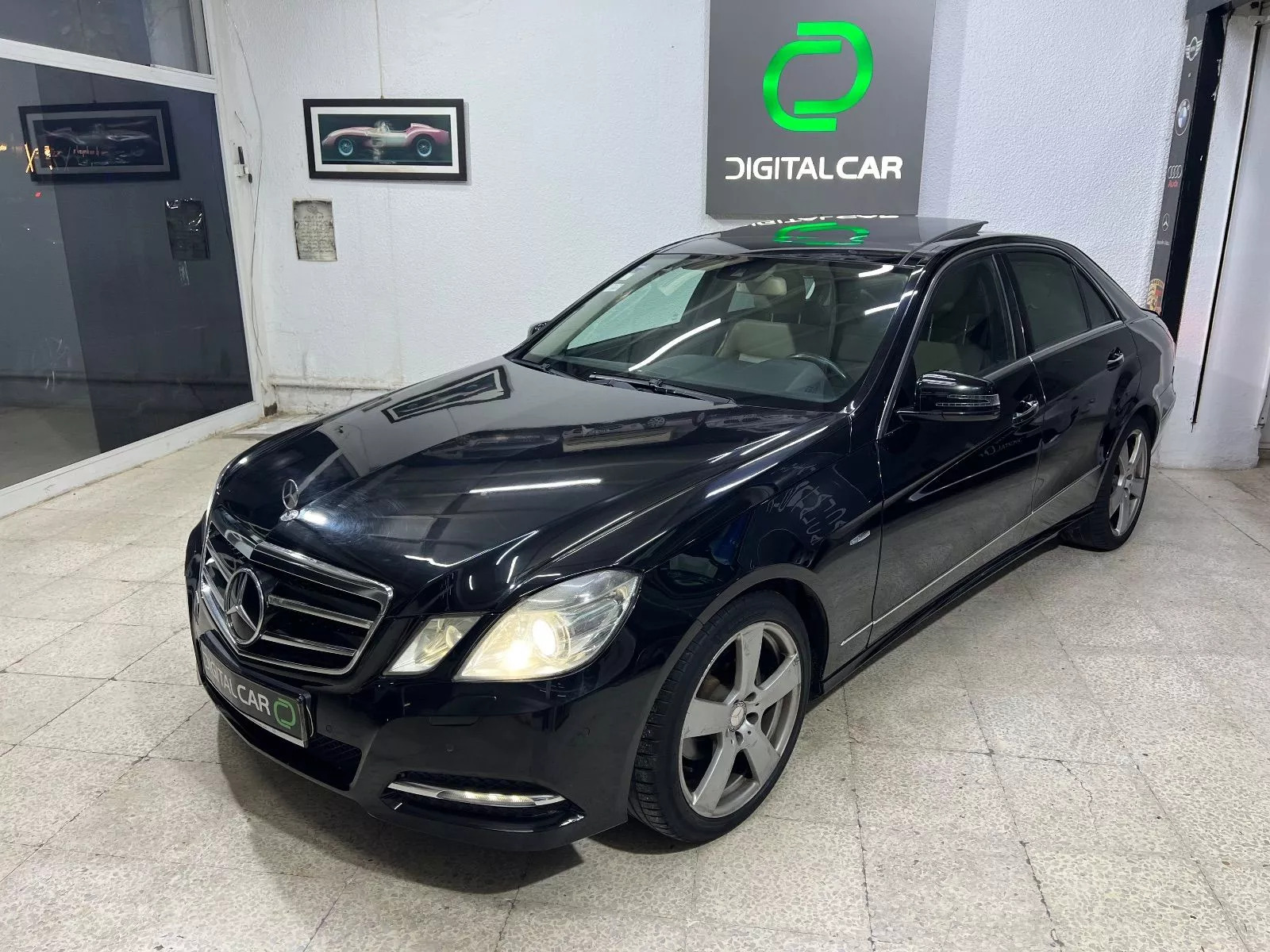 Mercedes-Benz Classe E à Tunis - Photo 1