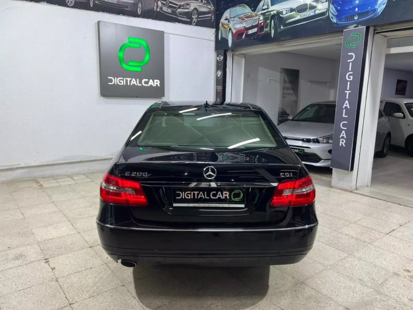 Mercedes-Benz Classe E à Tunis - Photo 9