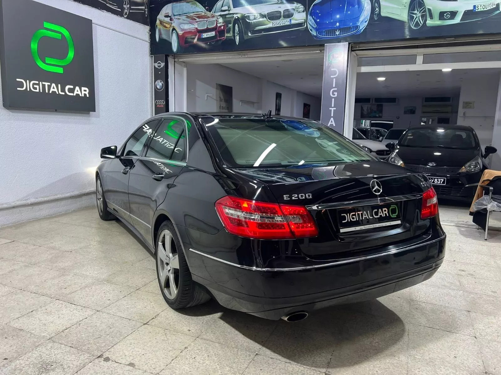 Mercedes-Benz Classe E à Tunis - Photo 10