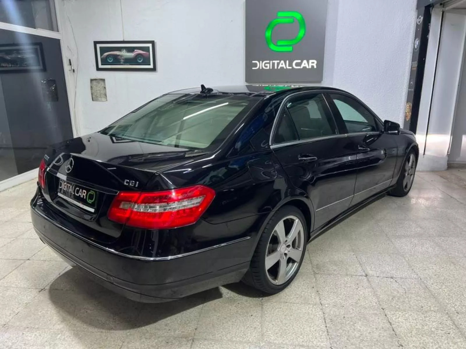 Mercedes-Benz Classe E à Tunis - Photo 11