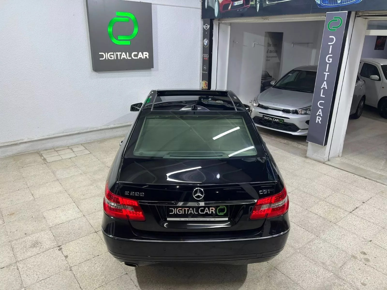 Mercedes-Benz Classe E à Tunis - Photo 12